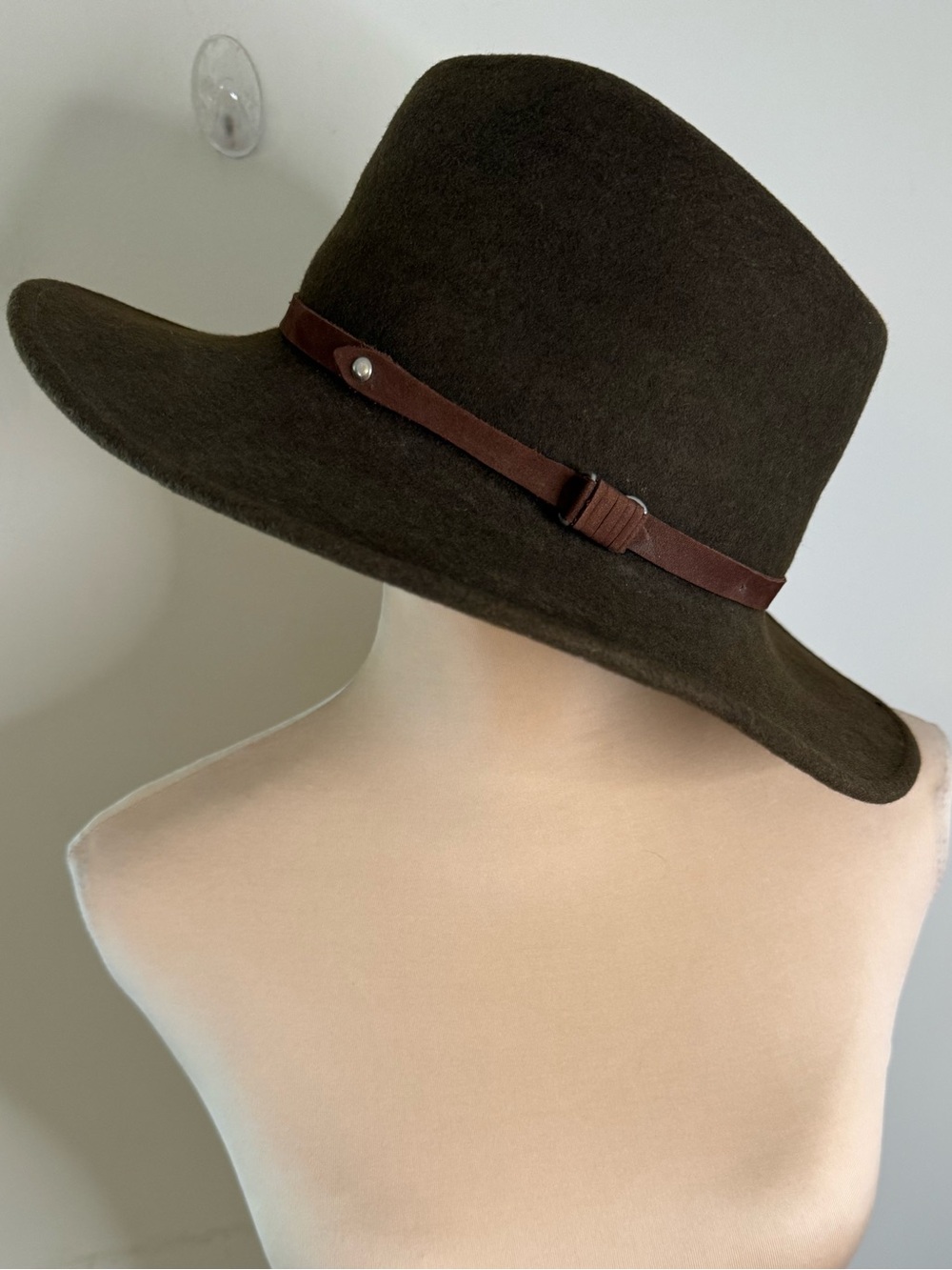 Country western brown wool brimmed hat leather belt trim SM